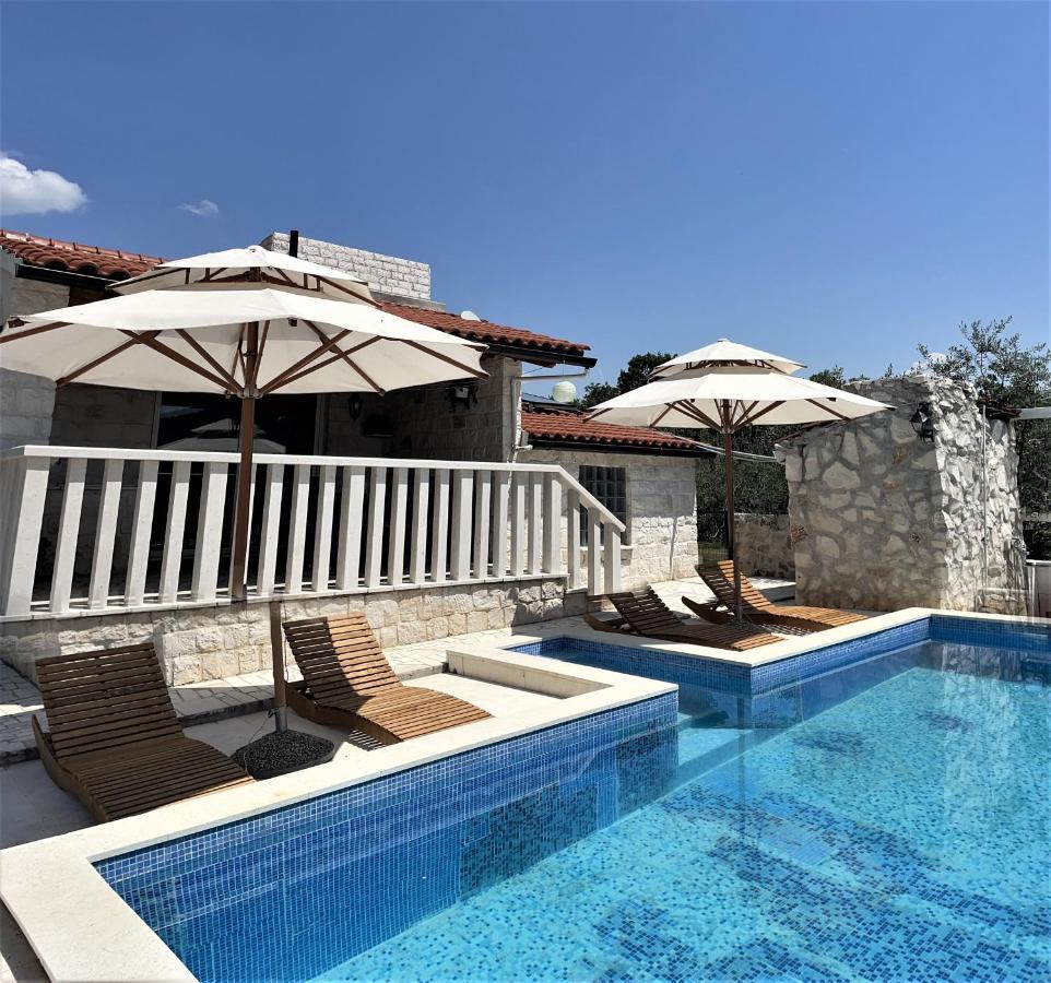 Villa Flamingo - House With Private Pool à Gornji Seget Extérieur photo