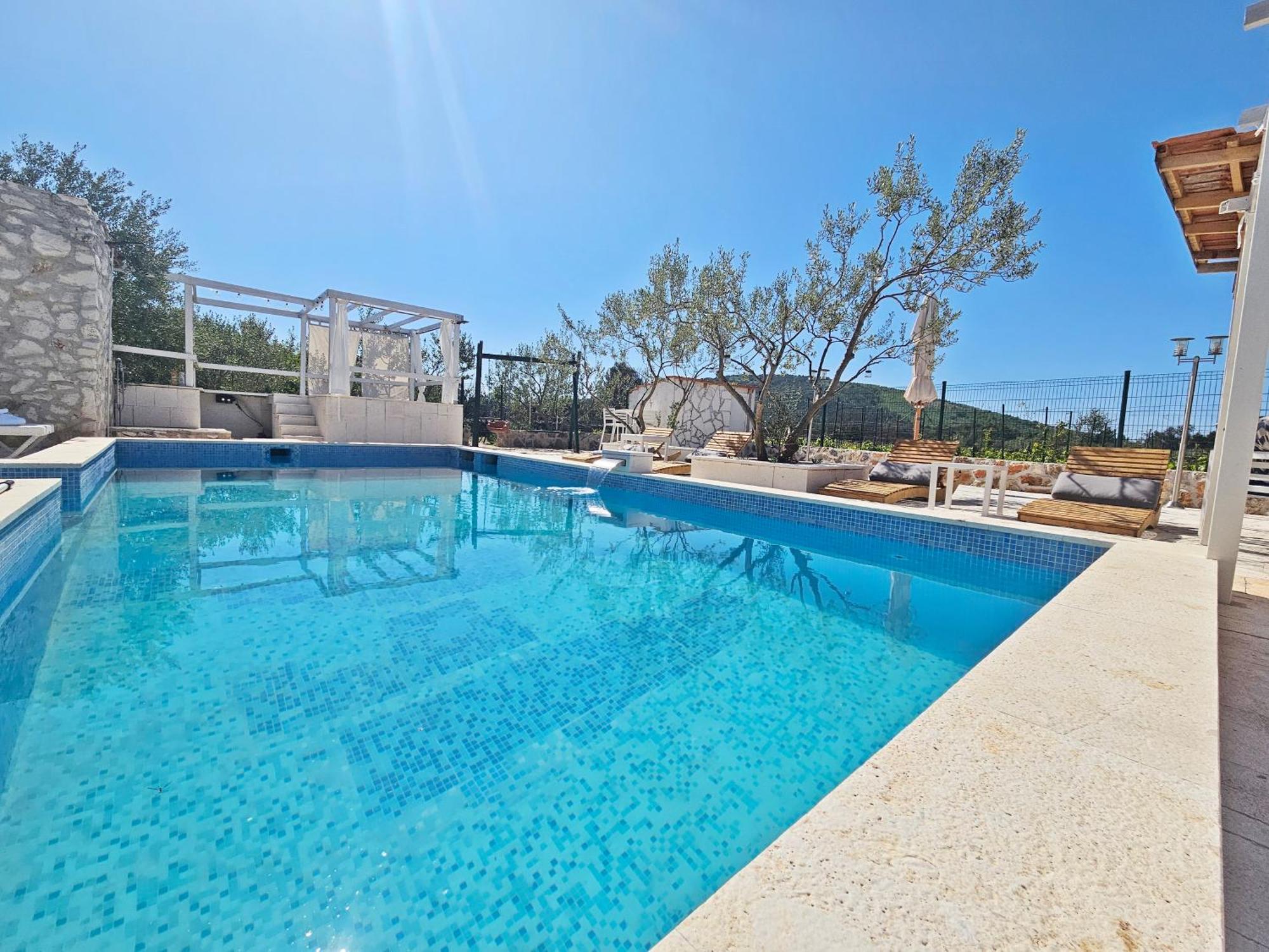 Villa Flamingo - House With Private Pool à Gornji Seget Extérieur photo