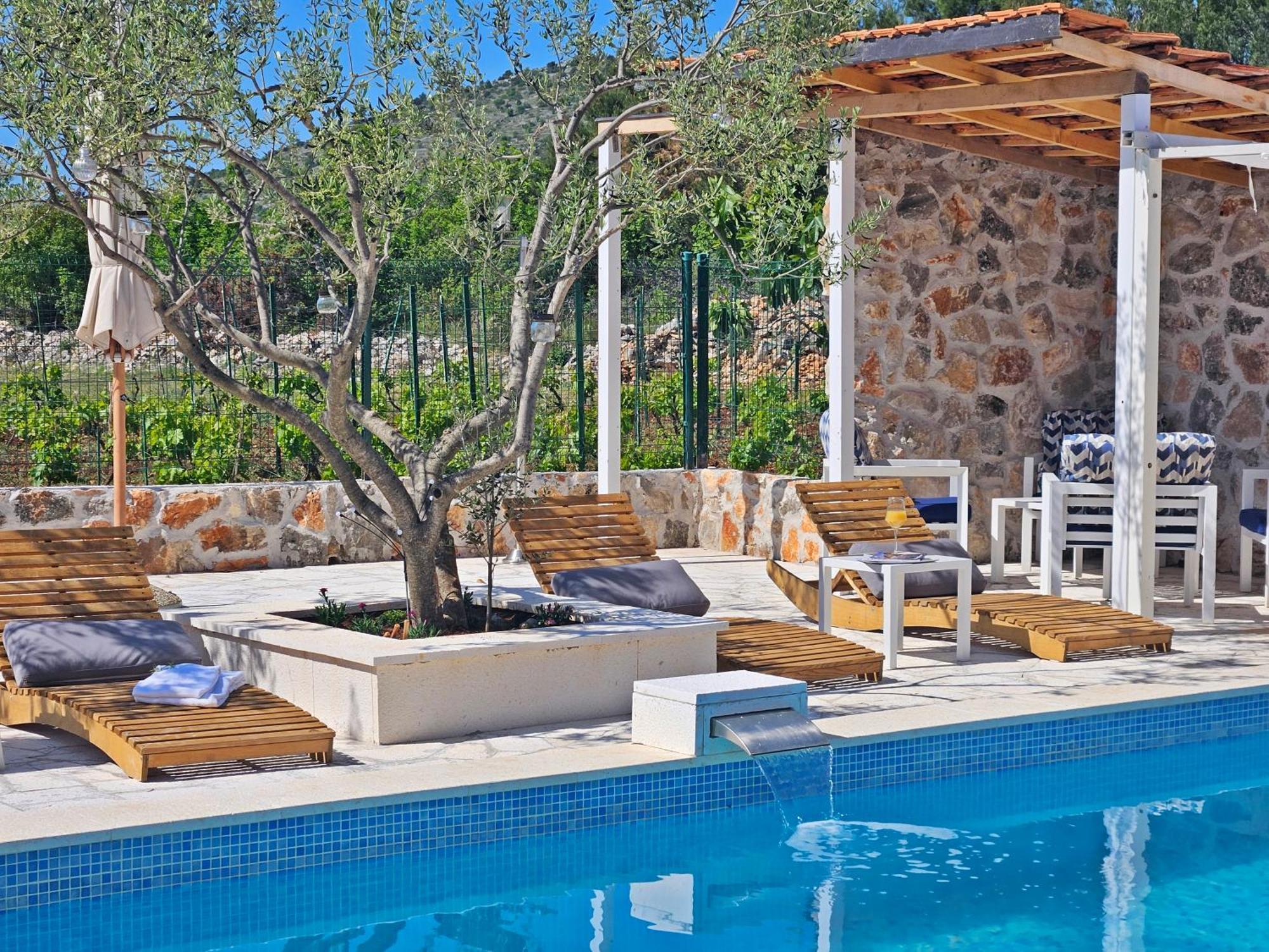 Villa Flamingo - House With Private Pool à Gornji Seget Extérieur photo